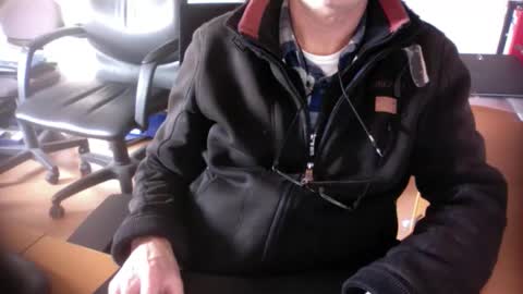 Snapshot of amor2200 chatting on March 4, 9:07 am Amor2200 online show from March 4, 9:07 am