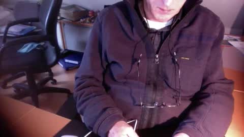 Snapshot of amor2200 chatting on February 22, 3:03 pm Amor2200 online show from February 22, 3:03 pm