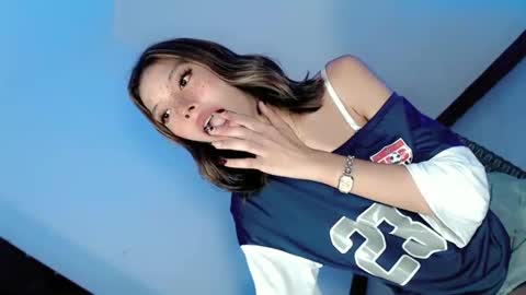 Belle Tylor online show from January 30, 7:18 am