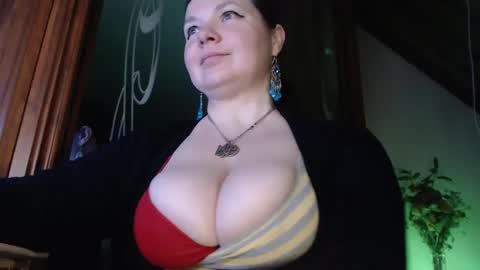 Snapshot of amorelara chatting on February 27, 3:29 am amorelara online show from February 27, 3:29 am