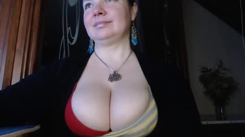 Snapshot of amorelara chatting on February 15, 5:30 am amorelara online show from February 15, 5:30 am