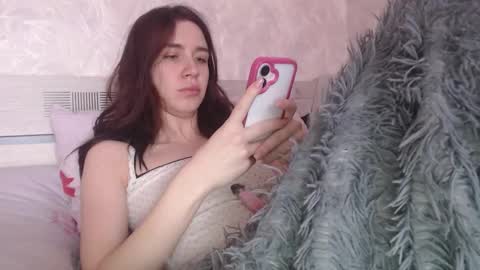 miss unforgettable online show from January 14, 8:55 am