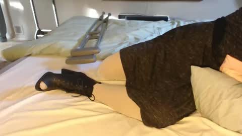 amputee_trans online show from April 6, 6:58 am