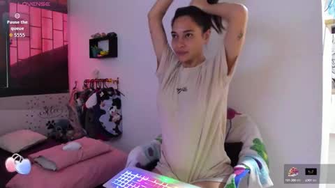 AmyEloise online show from September 26, 11:29 am