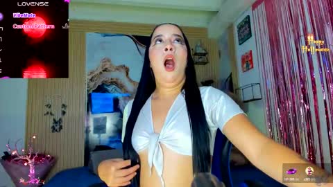 Snapshot of amy_leah_ chatting on October 3, 2:32 am amy_leah_ online show from October 3, 2:32 am