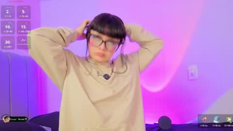 Hello I am Allison Welcome to my room and let is  have a good time together whith me online show from April 9, 11:43 pm