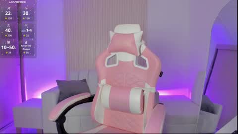 Emily online show from November 7, 4:42 pm