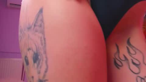 Snapshot of amy_rider chatting on October 14, 7:50 pm amy_rider online show from October 14, 7:50 pm