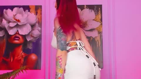 Snapshot of amy_rider chatting on October 3, 7:44 pm amy_rider online show from October 3, 7:44 pm