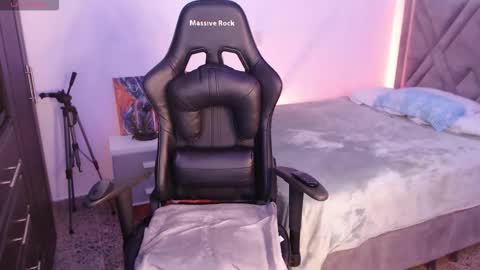 Mia Cristancho online show from March 19, 9:20 pm