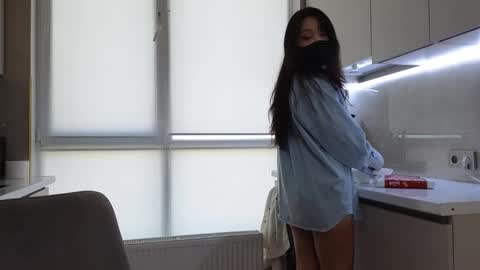 girl next door named Amy online show from September 21, 6:39 am