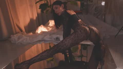 Amy Armstrong online show from September 28, 12:08 am