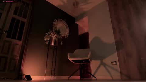 Amy Armstrong online show from February 26, 3:03 am