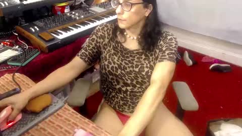 Trashely Gimpson online show from September 27, 10:02 am