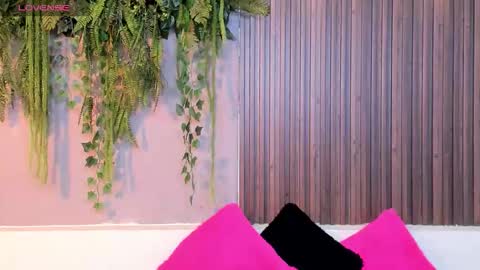 My name is AMY... Nice to meet you  thumb up me please its important online show from September 29, 4:06 pm