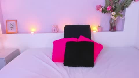 My name is AMY... Nice to meet you  thumb up me please its important online show from December 17, 4:21 pm