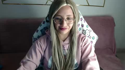 amycosplay99 online show from November 24, 7:40 am