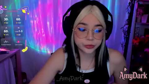 Snapshot of amydark chatting on September 21, 11:53 pm Amy online show from September 21, 11:53 pm