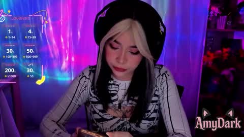 Snapshot of amydark chatting on September 17, 11:52 pm Amy online show from September 17, 11:52 pm