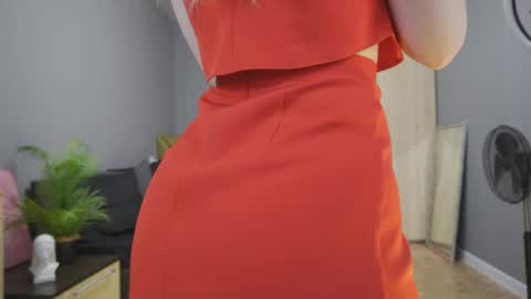 amylanee online show from October 3, 8:22 am