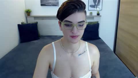 Hi there guys  My pleasure in your hands  pvt is open online show from November 22, 8:02 am