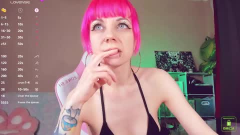 Amy Rose online show from May 22, 4:25 pm