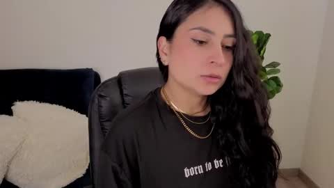 Aleja  online show from November 16, 1:57 pm