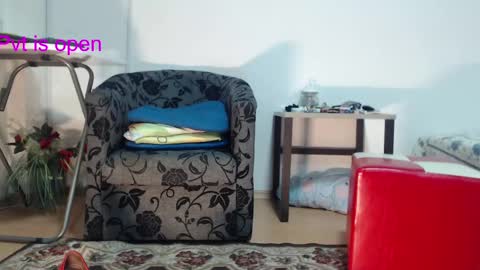 Amy - not talkative and a little shy online show from December 12, 3:43 am