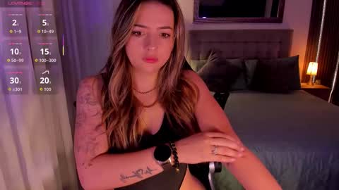    online show from October 8, 5:52 pm