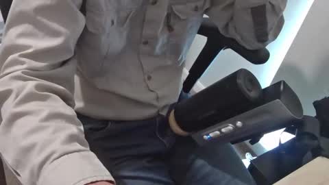 A online show from March 13, 10:07 am