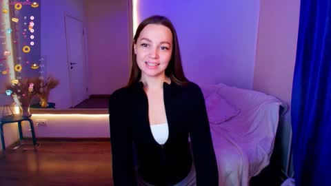 Snapshot of an6elica chatting on October 2, 2:54 am Angie online show from October 2, 2:54 am
