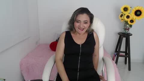  Ana  online show from November 19, 10:52 pm