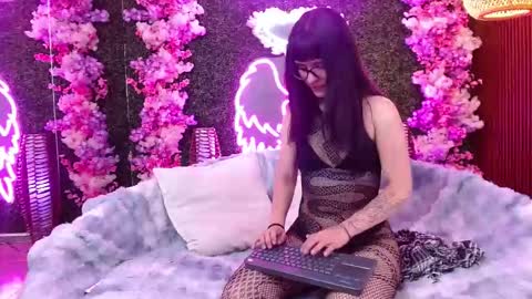 Ana online show from January 12, 4:30 am