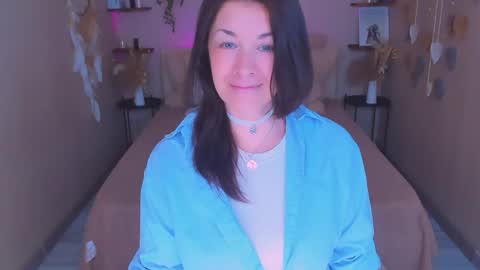 Ana online show from May 22, 10:33 am