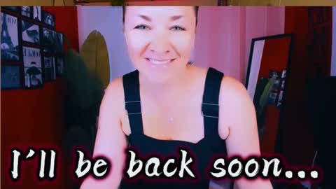 Snapshot of ana_mills chatting on October 4, 10:46 am Ana online show from October 4, 10:46 am