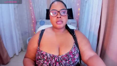 Snapshot of ana_off_alana chatting on October 18, 10:47 pm Ana online show from October 18, 10:47 pm