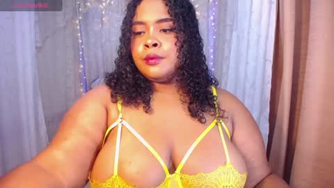 Snapshot of ana_off_alana chatting on October 2, 12:20 am Ana online show from October 2, 12:20 am