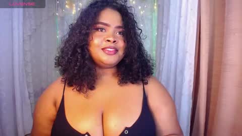 Snapshot of ana_off_alana chatting on October 14, 11:30 pm Ana online show from October 14, 11:30 pm