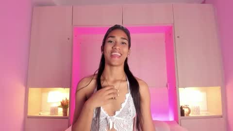 Snapshot of anaacollins_ chatting on October 15, 12:06 pm anaacollins_ online show from October 15, 12:06 pm