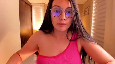 Snapshot of anabel_25 chatting on February 21, 5:42 pm Anabel online show from February 21, 5:42 pm
