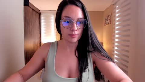 Snapshot of anabel_25 chatting on February 6, 6:56 pm Anabel online show from February 6, 6:56 pm