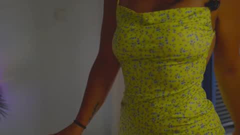 anabelcurvy online show from October 7, 1:40 pm