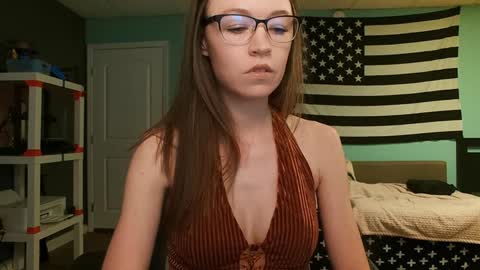 Anabelleleigh online show from December 23, 3:13 am