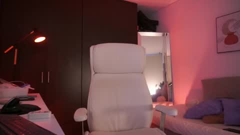 IG Soyanah  online show from February 23, 8:33 pm