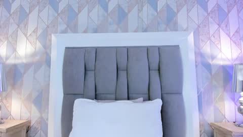   online show from March 9, 11:36 am