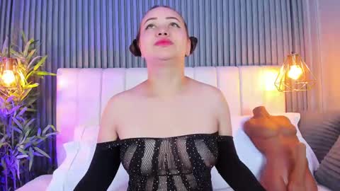  Anais clark  online show from September 30, 11:32 am