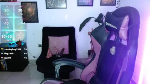      help me to get 100 thumps up  online show from March 16, 5:44 am