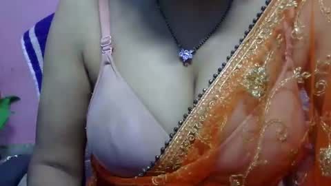 Snapshot of anamika794088 chatting on September 23, 9:47 am anamika794088 online show from September 23, 9:47 am