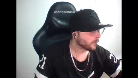 anarchyy1994 online show from April 7, 7:10 am