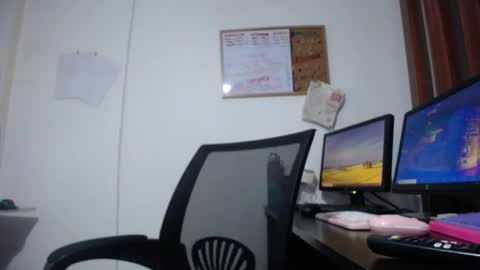Snapshot of anastasiabasst__ chatting on October 18, 5:55 am Jennyfer.... but u can say me Anastasia online show from October 18, 5:55 am